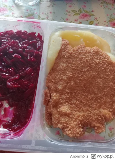 Anonim5 - #przegryw kuchnia chuopska: schabowy z pure i buraczkami #jedzzwykopem