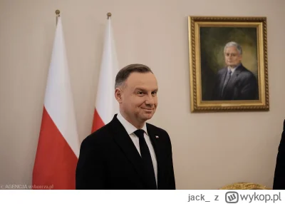 jack_ - @Jariii: Zbliżenie. Przypomina bardziej kaczkę niż orła