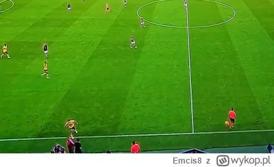 Emcis8 - Jakubczyk jakie prowo xddd 

Źródło

#mecz #ekstraklasa