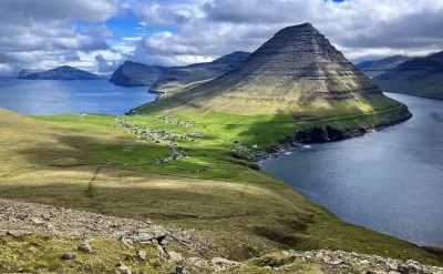 thority - Czy byłeś kiedyś na Wyspach Owczych?

#mecz 
#podrozujzwykopem
#wyspyowcze