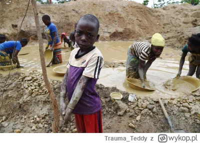 Trauma_Teddy - Afrykańskie dzieci już się cieszą, że będą mogły pracować jeszcze cięż...