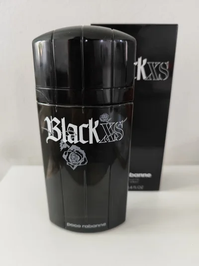 Pawfcb - #perfumy 
#sprzedam 

Paco Rabanne Black XS, batch code 21031
Na oko 65-70 m...