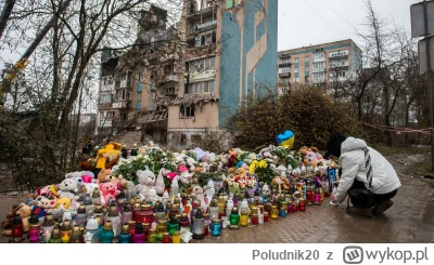 Poludnik20 - Tarnopol.

Źródło zdjęcia: https://wiadomosci.onet.pl/swiat/pogrzeb-7-le...