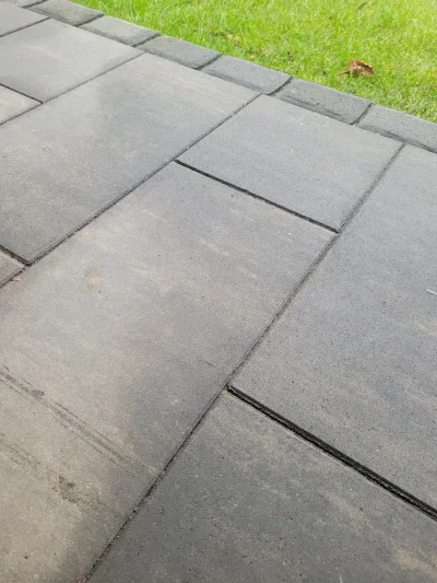 bambaleon - Mirecxki, jak zadbac o plytki przed domem? Strasznie chlona wilgoc i ogol...