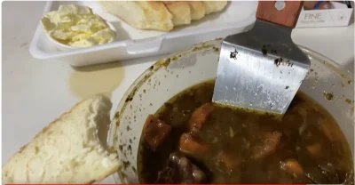 d.....o - #raportzpanstwasrodka akurat smieszne jak prezes jadl gulasz od krzycha szp...