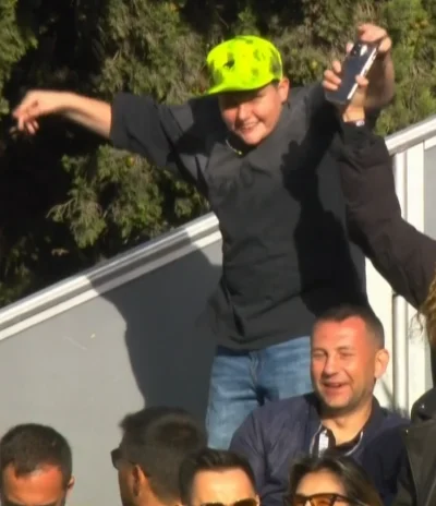 Volvoksysabonoopula - #f1 Typowy przedstawiciel wifoniarza zaobserwowany na trybunach