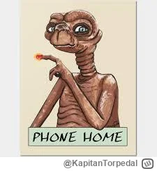 KapitanTorpedal - @mimik739: Co ona ma z tym środkowym paluchem?