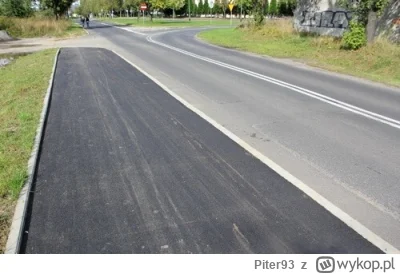 Piter93 - Chodnik asfaltowy>chodnik z kostki brukowej/płyt betonowych, i nawet z tym ...