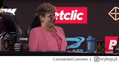 CzatownikzCzatowni - Szczelina zniszczony telefonicznie przez babę od niemca 

#famem...
