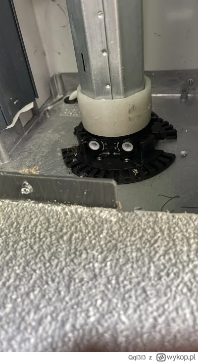 Qql3l3 - @Jacoos1 u mnie by zmienić położenie o 1cm musiałem 3 obroty zrobić, albo na...