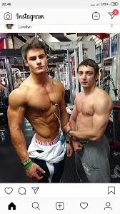 mizoginzwyboru - 120kg na klate, a dalej rucham tylko prostytutki za pieniadze, tyle ...