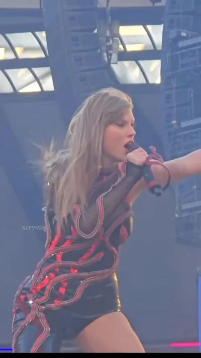 X.....x - Nie czaję fenomenu taylor swift, piosenki na takim średnim poziomie. W Wars...