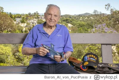 BaronAlvon_PuciPusia - >Veteran Royce Williams, 97, sits on his patio overlooking a c...