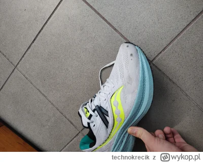 technokrecik - #bieganie  Czym czyścić buty tak żeby ich nie poprzecierać? 2 razy zał...