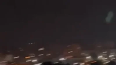 KwadratF1 - #ukraina #wideozwojny #wojna
Pancyr przypierniczył w blok mieszkalny. Ro...