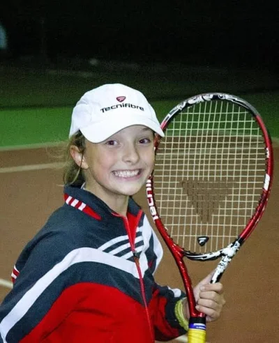 jmuhha - Iga Świątek zaczęła trenować tenis w wieku 5 lat

#tenis