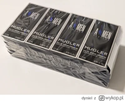 dyniel - Zamiast dekantu, paczka sampli. Nawet łatwiej w kieszeń wsadzić takiego samp...