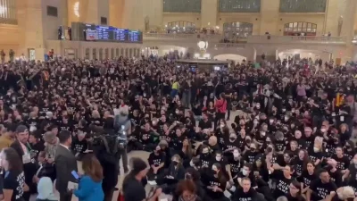 GandaIf - >Amerykańscy Żydzi zablokowali główny dworzec kolejowy w Nowym Jorku, żądaj...