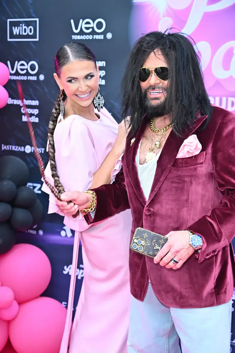 AnalnyNiszczyciel - Dzień dobry, witam to jest Pan Krzysztof Rutkowski po przemianie ...