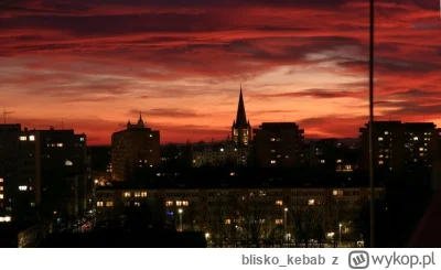 bliskokebab - @KR_S huh, not quite so

Pierwszego stycznia z własnego balkonu uchwyco...