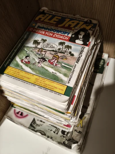 czteroch - Mireczki #chwalesie  bo znalazłem w piwnicy stare gazetki z dowcipami. Uzb...