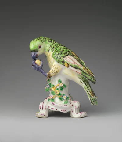 Loskamilos1 - Porcelanowa papużka z roku 1760, wyrób stworzony przez tą samą fabrykę,...