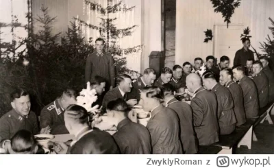 ZwyklyRoman - to uczucie gdy poszedłeś tylko na chwilę do toalety a jakiś malarz zają...