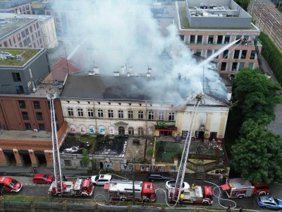 ChomikTwardyposlad - A w #Krakow pożar budynku. Ciekawe co mogło doprowadzić do pożar...