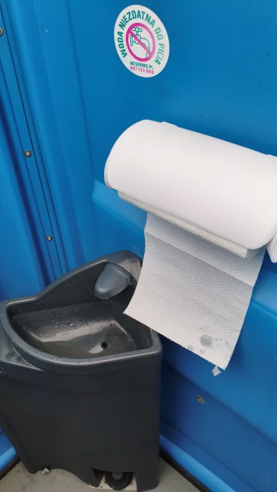 vieniasn - ale mi się wysoki standard tła tła wylosował nawet mydło papier i ręczniki...