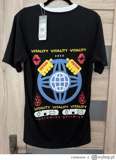 runieeee - Są tu fani Teamu Vitality? Mam ich koszulkę meczową na sprzedaż. Niestety ...