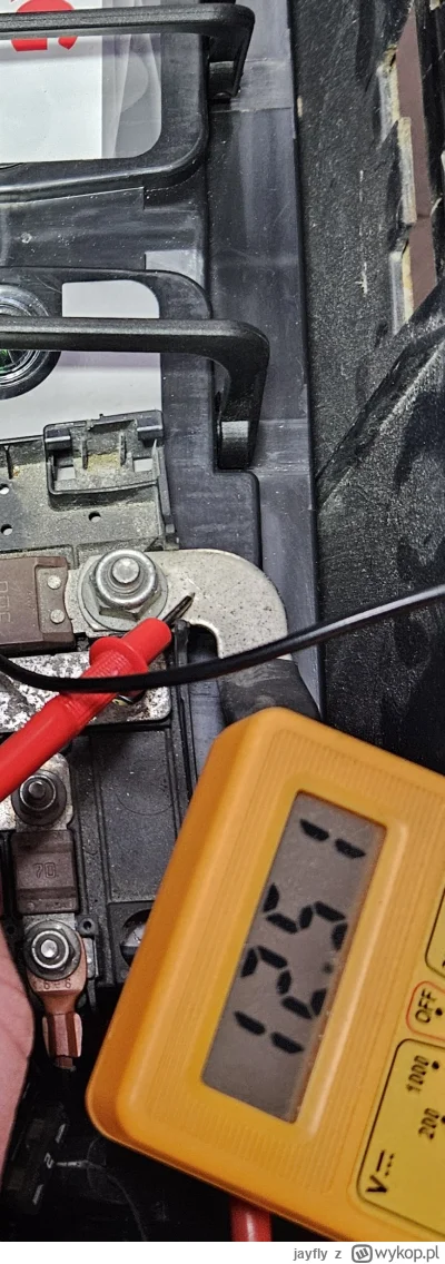 jayfly - @biskup2k mam ale sprawdziłem je i tam jest napięcie, chyba że cos ominąłem?