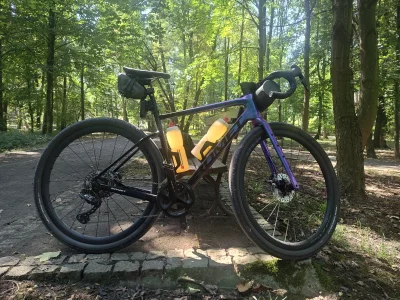 G06DbT - @kajak98: mi się podoba, zresztą na oponach 50 nie potrzebujesz amortyzatora...