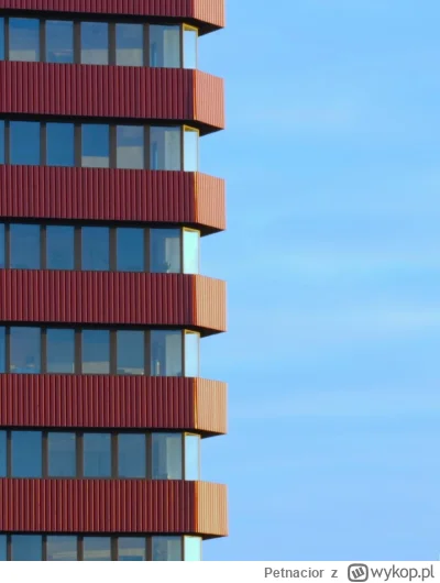 Petnacior - A czy uważacie, że pomijająć tragiczne nasycenie itp. tutaj jest lepsza p...