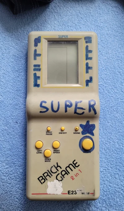 r5678 - @Szyszkalogin: mam ciągle.. tylko, że pomazałem jak byłem dzieckiem jeszcze

...