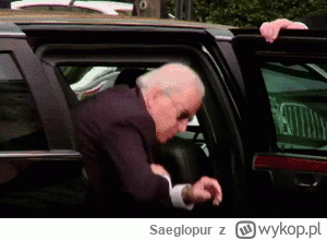 Saeglopur - @suslogon-szczecinski: Biden wysiada ze Skody złotówiarza który z Modlina...