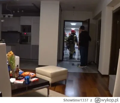 Showtime1337 - #famemma #ajemge1 Do streamera znanego z eksmisji wbija straż pożarna,...