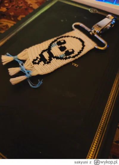 sakyuni - Jakiś czas temu zrobiłam dla znajomego breloczek z muliny z #isaac #tboi 
I...