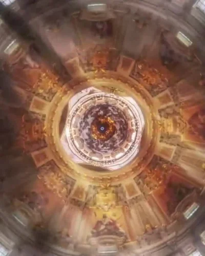 Cryptonerd_io - Orientuje się ktoś co to za obraz?

#muzyka #sztuka #obrazy #religia