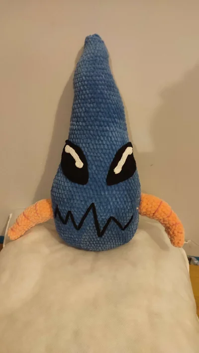 Polinik - Stara se dłubie na szydełku. Bydlak będzie miał z pół metra.

#kapitanbomba...