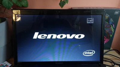 pogop - Laptop lenovo G780 się nie włącza po świętach XD tylko ten ekran, żadnych pod...