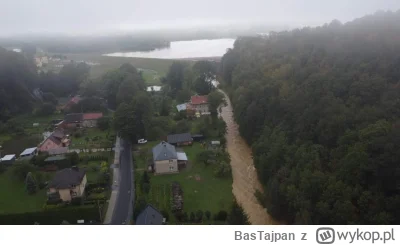 BasTajpan - Dzieje się ogromna tragedia, ale swoją drogą to budowanie domu w takim mi...