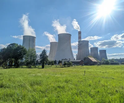 sylwke3100 - Śląska Fabryka Chmur pośród wiejskiego klimatu (｡◕‿‿◕｡)

Czyli chłodnie ...