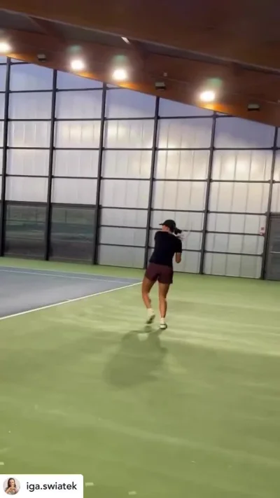 Madziol127 - Dzisiejszy filmik Igi Świątek. Po powrocie z wakacji rozpoczęła przygoto...