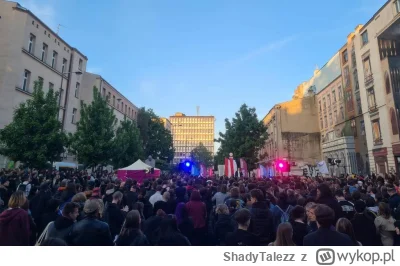 ShadyTalezz - @Cala-Polska-Naprzod: ziomek to jest fota z końcówki spotkania jakaś, j...
