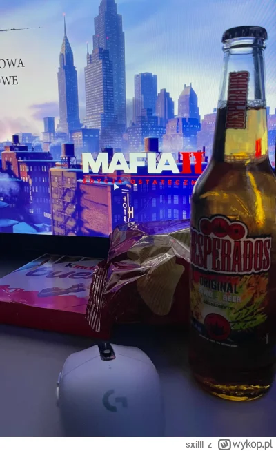 sxilll - Taki pakiet startowy na piątkowy wieczór dla chłopa 
#przegryw