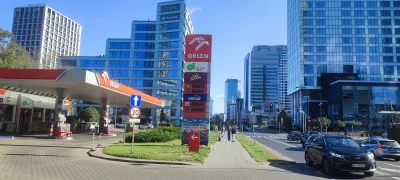 Deladomboix - Centrum Warszawy brak paliwa (Grzybowska róg Wronia) #orlen #awaria #pi...