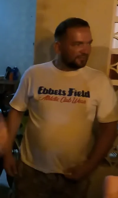 TeresaKorolInvestments - Gapcio deko spocony i zmęczony, chyba ma nadciśnienie. 
#rap...