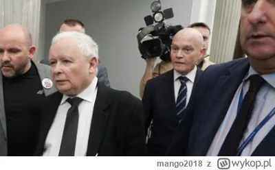 mango2018 - Jarosław Kaczyński już tak odleciał, że towarzyszy mu sam Jean-Luc Picard...