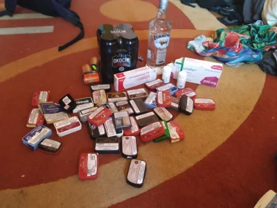 HorrorystycznyDemonPagona - @Kryptonim_X: 75 mg?? ty dziecko?? chady biorą 300 mg w p...