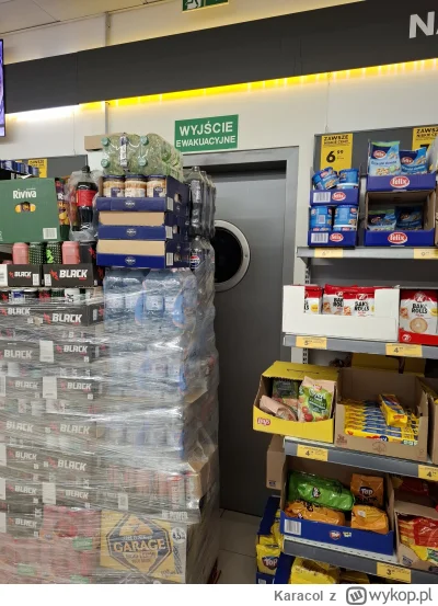 Karacol - Przed wyruszeniem w drogę należy przestawić paletę.

#biedronka